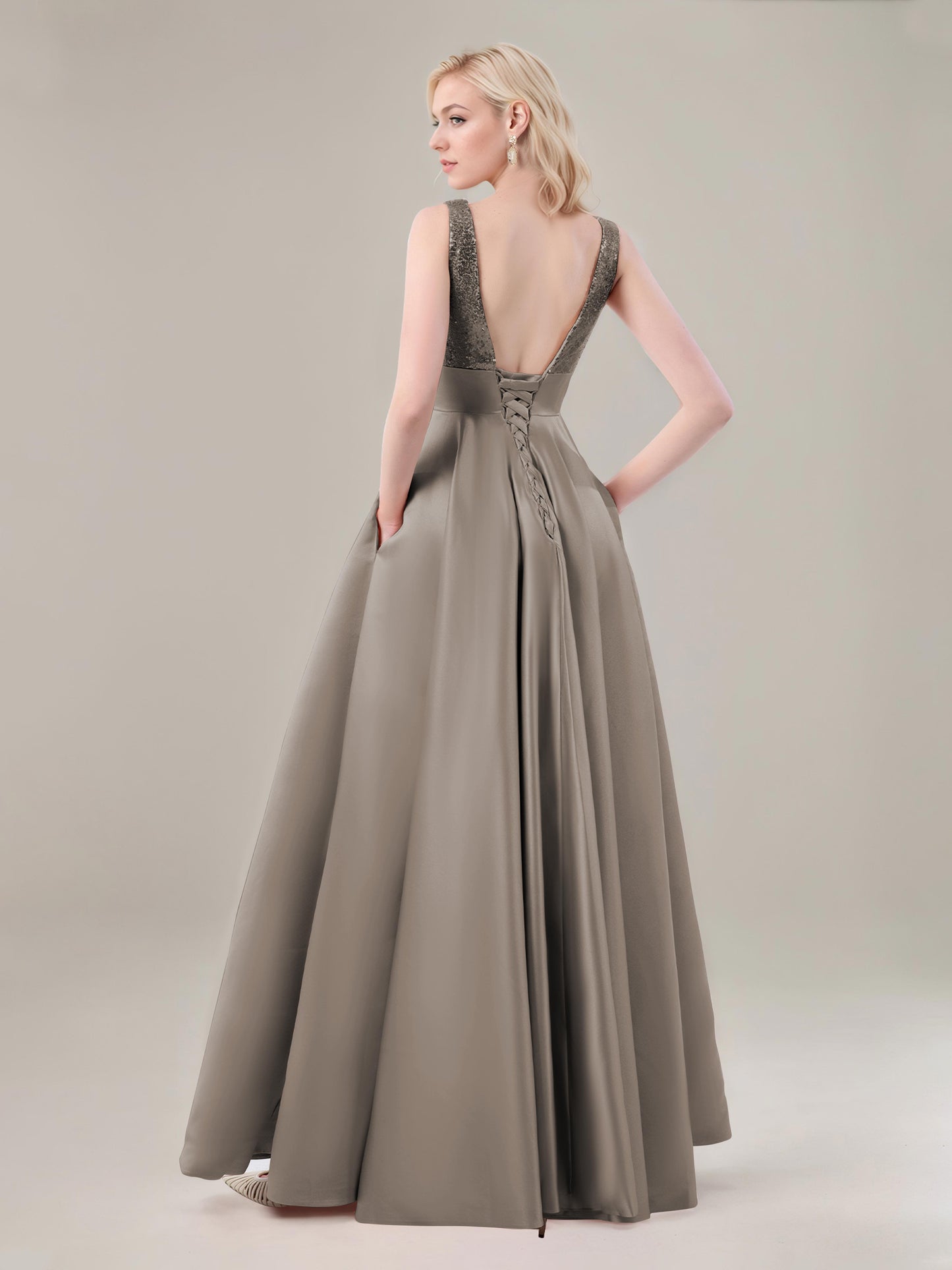#color_Taupe