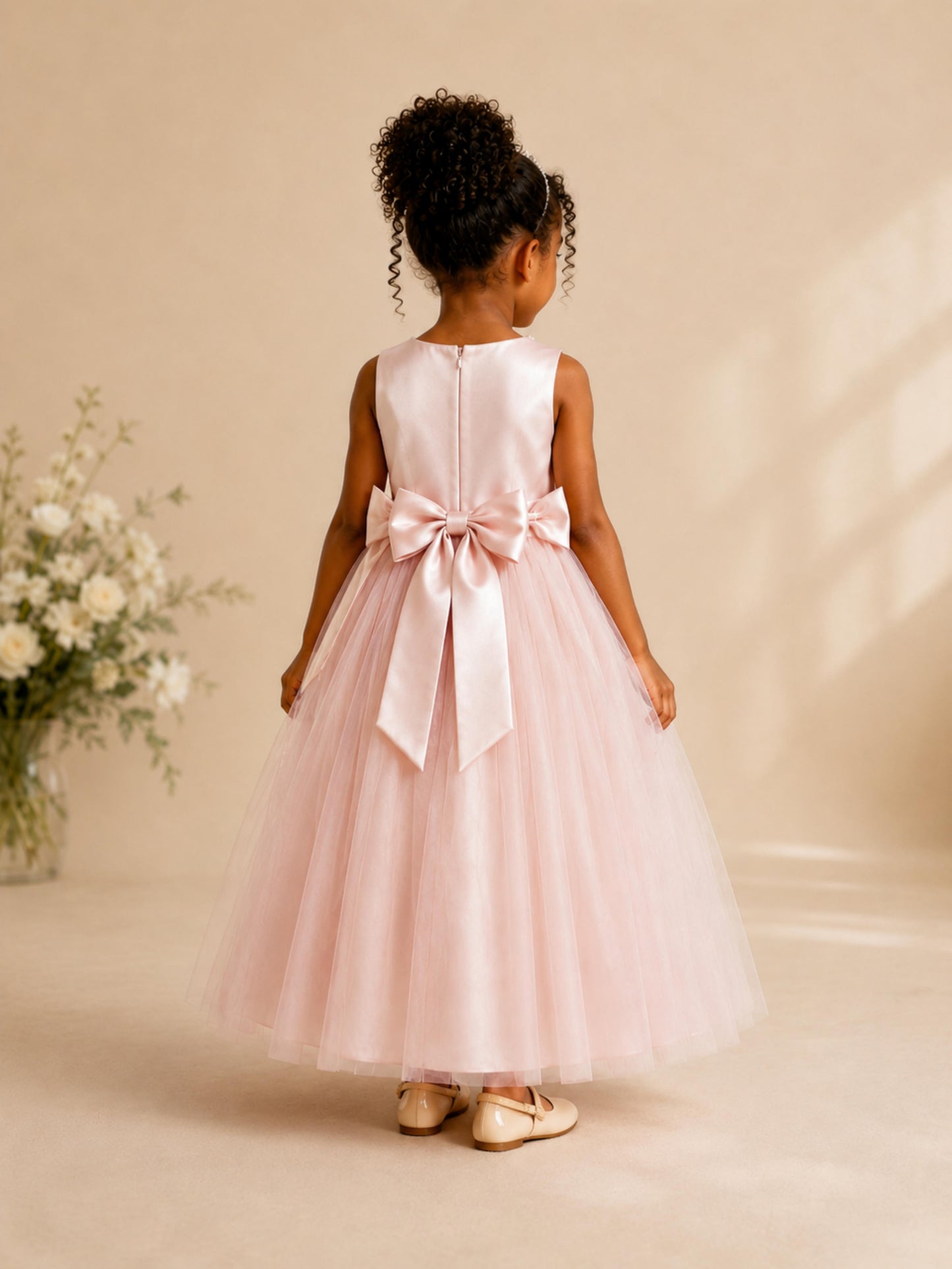 Lovely A-Line Pearl Neck Flower Girl Dresses with Bow