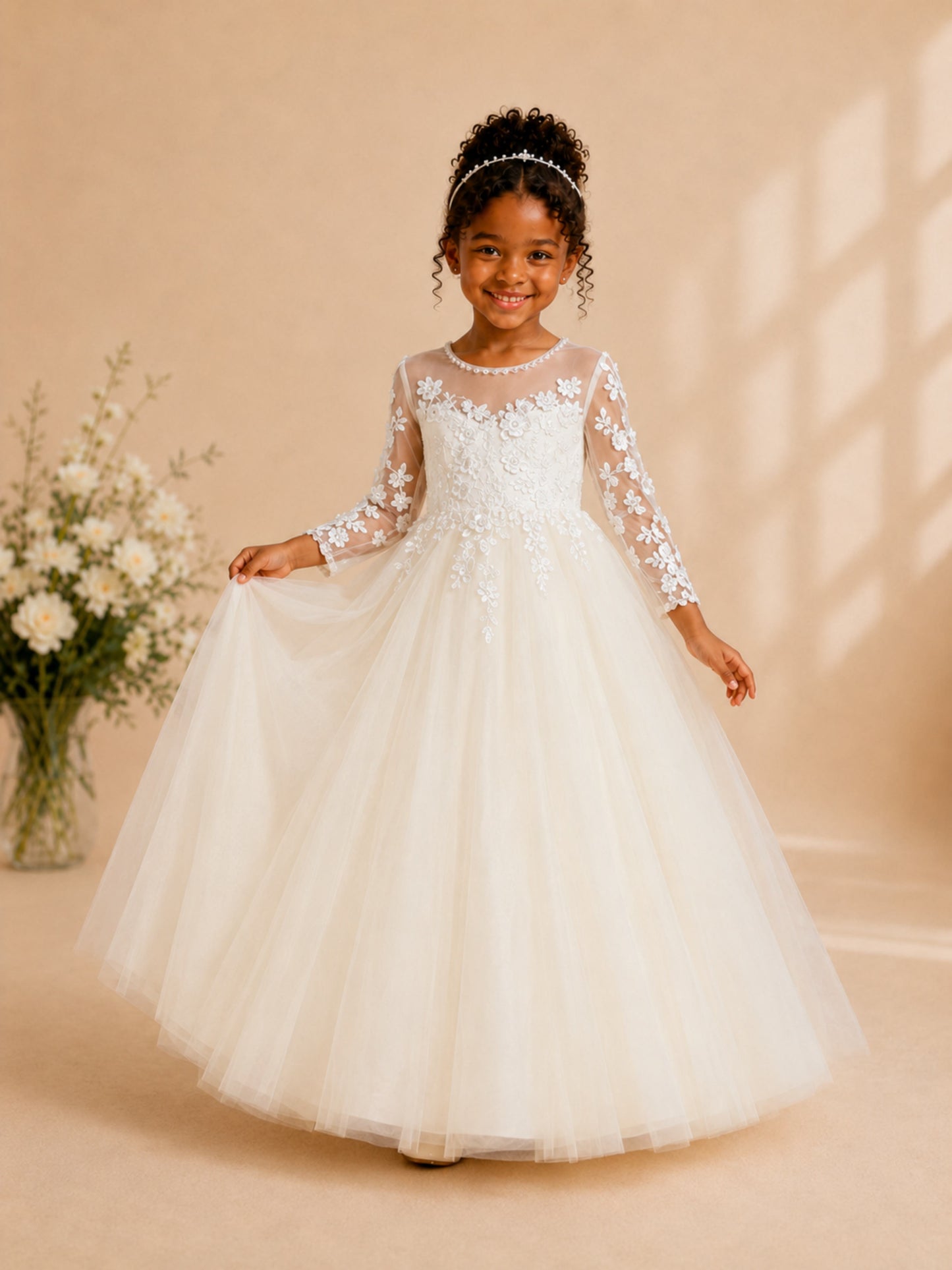 Elegant A‑Line Scoop Tulle Flower Girl Dresses with Lace Appliques