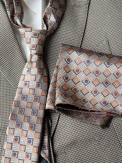 Modern Men's Patterned Tie and Pocket Square Set