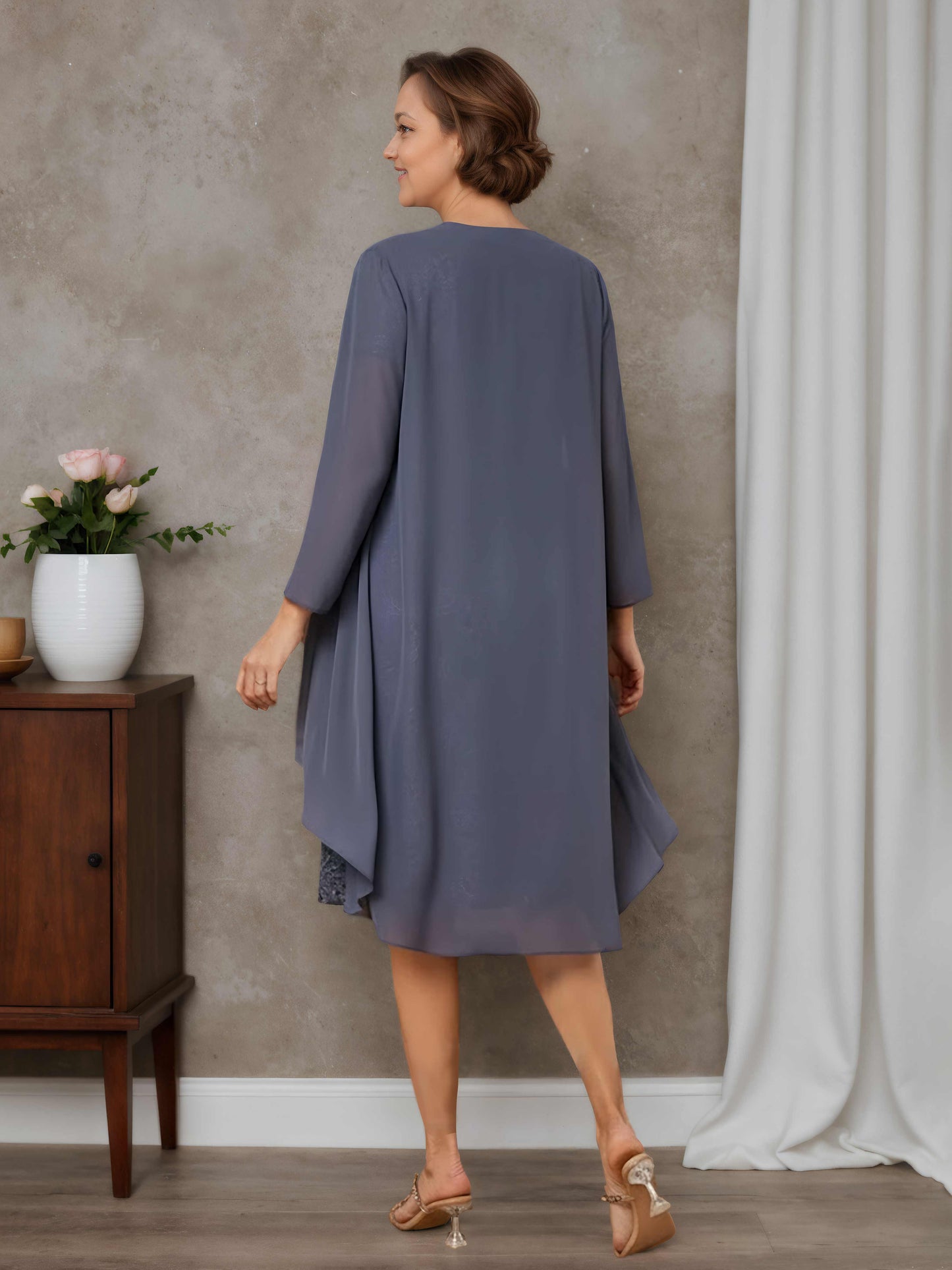 Ondine Elegant Sheath Scoop Short Sleeves Knee-Length Chiffon Mother of the Bride Dresses with Appliques Lace